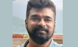 നെല്ലിയാമ്പതിയില് വെള്ളച്ചാട്ടത്തില് കാല്തെറ്റി വീണ് ഒരാള് മരിച്ചു നെല്ലിയാമ്പതിയില് വെള്ളച്ചാട്ടത്തില് കാല്തെറ്റി വീണ് ഒരാള് മരിച്ചു