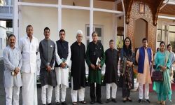 ഐടി പാര്‍ലമെന്ററി കമ്മിറ്റി അംഗങ്ങള്‍ ജമ്മു കശ്മീര്‍ ലഫ്റ്റ്‌നെന്റ് ഗവര്‍ണറുമായി കൂടിക്കാഴ്ച നടത്തി