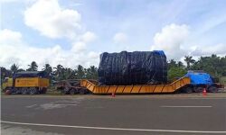 10 ലക്ഷംരൂപ നോക്ക് കൂലിവേണം; ഐഎസ്ആര്‍ഓ കൂറ്റന്‍ ചരക്ക് വാഹനം തൊഴിലാളികള്‍ തടഞ്ഞിട്ടു