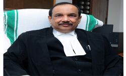 കേരള അഡ്മിനിസ്‌ട്രേറ്റീവ് ട്രൈബ്യൂനല്‍ ചെയര്‍മാനായി ജസ്റ്റിസ് സികെ അബ്ദുല്‍ റഹീം ചുമതലയേറ്റു