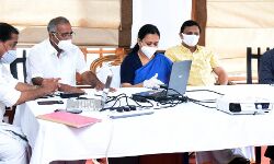 നിപ പ്രതിരോധം; ആരോഗ്യമന്ത്രി പഞ്ചായത്ത് പ്രസിഡന്റുമാരുടെ യോഗം വിളിച്ചു ചേര്‍ത്തു