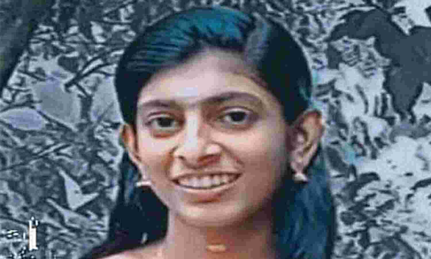 വെള്ളം എടുക്കുന്നതിനിടെ വിദ്യാര്ഥിനി കിണറ്റില് വീണ് മരിച്ചു വെള്ളം എടുക്കുന്നതിനിടെ വിദ്യാര്ഥിനി കിണറ്റില് വീണ് മരിച്ചു
