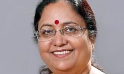 ഉത്തരാഖണ്ഡ് ഗവര്ണര് ബേബി റാണി മൗര്യ രാജിവച്ചു ഉത്തരാഖണ്ഡ് ഗവര്ണര് ബേബി റാണി മൗര്യ രാജിവച്ചു