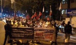 സാബിയ സെയ്ഫിക്ക് നീതി തേടി എസ്ഡിപിഐ രാജ് ഭവനിലേക്ക് കാന്‍ഡില്‍ മാര്‍ച്ച് നടത്തി