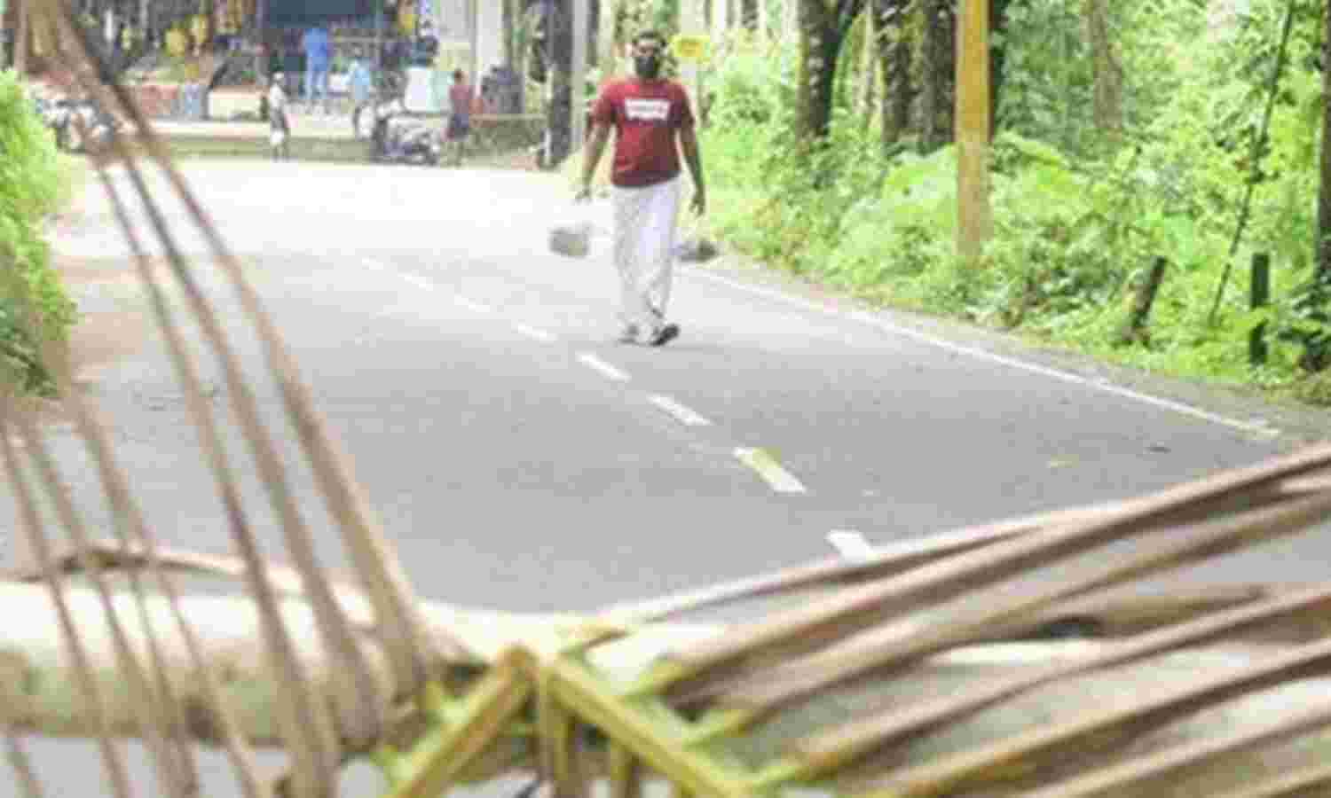 നിപ: മൂന്ന് പേരുടെ പരിശോധനാഫലം കൂടി നെഗറ്റീവ്: നിയന്ത്രണങ്ങളില് ഇളവ്, വാക്സിനേഷന് നാളെ മുതല് നിപ: മൂന്ന് പേരുടെ പരിശോധനാഫലം കൂടി നെഗറ്റീവ്: നിയന്ത്രണങ്ങളില് ഇളവ്, വാക്സിനേഷന് നാളെ മുതല്