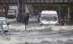 കനത്ത മഴ; ഒഡീഷയില്‍ സ്‌കൂളുകള്‍ അടച്ചു, താഴ്ന്ന പ്രദേശങ്ങള്‍ വെള്ളത്തിലായി