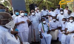 പണി പൂര്‍ത്തിയാകാത്ത തിരുവല്ലം ബൈപ്പാസ് ടോള്‍ പിരിവ് ഒഴിവാക്കാന്‍ സംസ്ഥാന സര്‍ക്കാര്‍ ഇടപെടണം: വിഡി സതീശന്‍