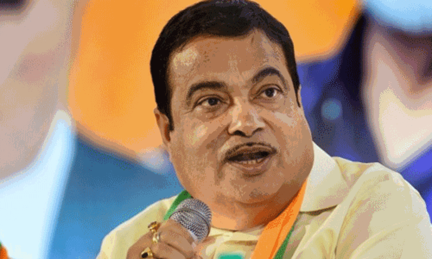 ടോള് പിരിവ്: നല്ല സേവനങ്ങള് വേണമെങ്കില് ആളുകള് പണം മുടക്കേണ്ടി വരുമെന്ന് നിതിന് ഗഡ്കരി ടോള് പിരിവ്: നല്ല സേവനങ്ങള് വേണമെങ്കില് ആളുകള് പണം മുടക്കേണ്ടി വരുമെന്ന് നിതിന് ഗഡ്കരി