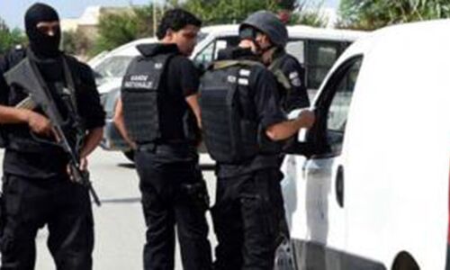 കുവൈത്തില് പോലിസിന് സ്വയ രക്ഷക്കായി കുരുമുളക് സ്പ്രേ ഉപയോഗിക്കാന് അനുമതി കുവൈത്തില് പോലിസിന് സ്വയ രക്ഷക്കായി കുരുമുളക് സ്പ്രേ ഉപയോഗിക്കാന് അനുമതി