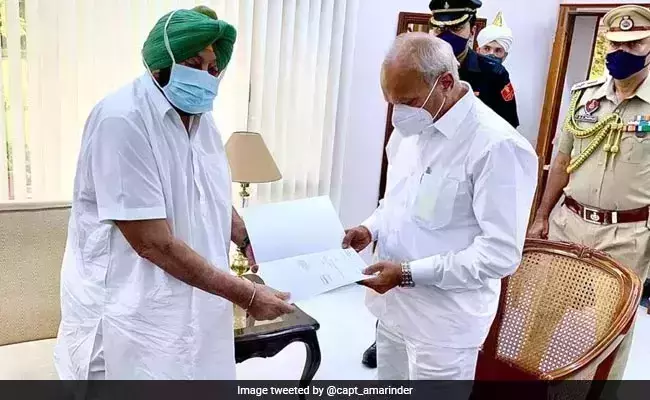 അപമാനിച്ചു; അതൃപ്തി പരസ്യമായി പ്രകടിപ്പിച്ച് അമരീന്ദര് സിങ് അപമാനിച്ചു; അതൃപ്തി പരസ്യമായി പ്രകടിപ്പിച്ച് അമരീന്ദര് സിങ്