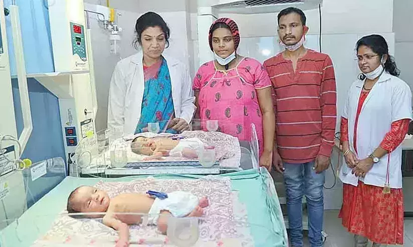 ഇരട്ട പെണ്കുഞ്ഞുങ്ങള് മരണപ്പെട്ട അതേ ദിവസത്തില് ദമ്പതിമാര്ക്ക് ഇരട്ട പെണ്കുഞ്ഞുങ്ങള് പിറന്നു ഇരട്ട പെണ്കുഞ്ഞുങ്ങള് മരണപ്പെട്ട അതേ ദിവസത്തില് ദമ്പതിമാര്ക്ക് ഇരട്ട പെണ്കുഞ്ഞുങ്ങള് പിറന്നു