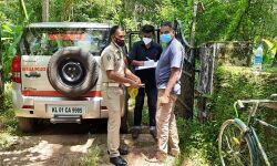 തിക്കോടിയില്‍ മുളക് പൊടി വിതറി ഗൃഹനാഥന്റെ 1.8 ലക്ഷം കവര്‍ന്നു