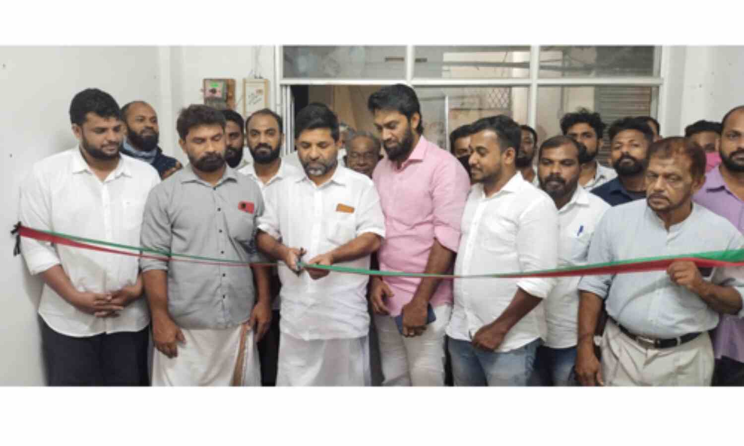 എസ് ഡി പി ഐ എറണാകുളം മണ്ഡലം കമ്മിറ്റി ഓഫീസ് ഉദ്ഘാടനം ചെയ്തു എസ് ഡി പി ഐ എറണാകുളം മണ്ഡലം കമ്മിറ്റി ഓഫീസ് ഉദ്ഘാടനം ചെയ്തു