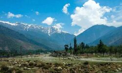 കശ്മീരില്‍ ഏറ്റുമുട്ടല്‍; മൂന്ന് സായുധര്‍ കൊല്ലപ്പെട്ടു