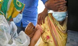 കൊവിഡ്: പ്രായപൂര്ത്തിയായവരില് 66 ശതമാനം പേര്ക്കും ചുരുങ്ങിയത് ഒരു ഡോസ് വാക്സിന് നല്കിയെന്ന് കേന്ദ്ര സര്ക്കാര് കൊവിഡ്: പ്രായപൂര്ത്തിയായവരില് 66 ശതമാനം പേര്ക്കും ചുരുങ്ങിയത് ഒരു ഡോസ് വാക്സിന് നല്കിയെന്ന് കേന്ദ്ര സര്ക്കാര്