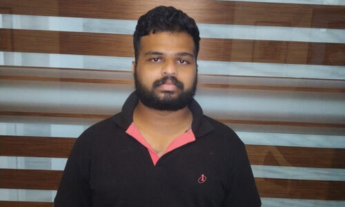 കോസ്റ്റ് ഗാര്‍ഡ് അസിസ്റ്റന്റ് കമാന്‍ഡര്‍ ചമഞ്ഞു ലക്ഷങ്ങളുടെ തട്ടിപ്പ് : യുവാവ് അറസ്റ്റില്‍