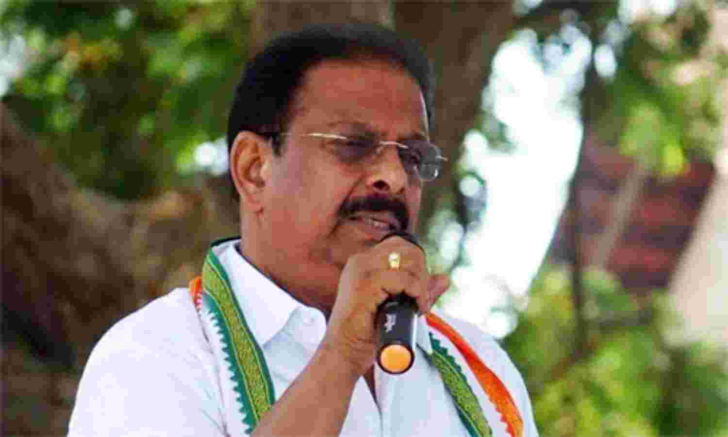 വിഎം സുധീരനെ നേരില് കാണും; രാജി പിന്വലിക്കാന് ആവശ്യപ്പെടുമെന്നും കെ സുധാകരന് വിഎം സുധീരനെ നേരില് കാണും; രാജി പിന്വലിക്കാന് ആവശ്യപ്പെടുമെന്നും കെ സുധാകരന്