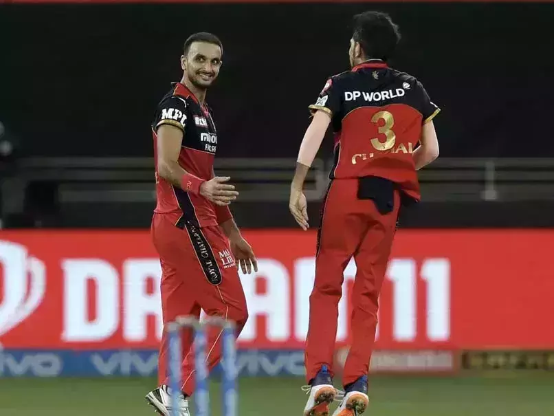 ഐപിഎല്; ഹര്ഷല് ഹാട്രിക്കില് മുംബൈ തകര്ന്ന് തരിപ്പണം ഐപിഎല്; ഹര്ഷല് ഹാട്രിക്കില് മുംബൈ തകര്ന്ന് തരിപ്പണം