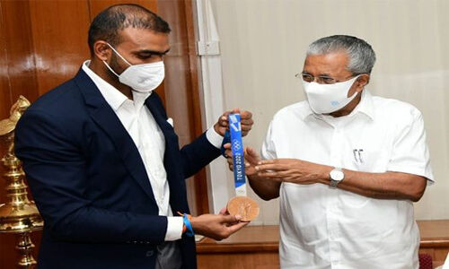 ഒളിമ്പ്യന് പിആര് ശ്രീജേഷിന്റെ തസ്തിക ഉയര്ത്തി; ഇനി ഫിസിക്കല് എഡ്യൂക്കേഷന് ആന്റ് സ്പോര്ട്സ് ജോയിന്റ് ഡയറക്ടര് ഒളിമ്പ്യന് പിആര് ശ്രീജേഷിന്റെ തസ്തിക ഉയര്ത്തി; ഇനി ഫിസിക്കല് എഡ്യൂക്കേഷന് ആന്റ് സ്പോര്ട്സ് ജോയിന്റ് ഡയറക്ടര്