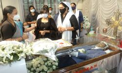 മാതാപിതാക്കളുടെ തീരുമാനം മാതൃകാപരം; നേവിസിന്റെ കുടുംബത്തെ ആശ്വസിപ്പിച്ച് മന്ത്രി