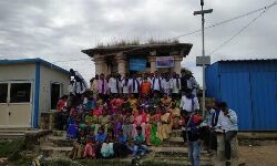 താലൂക്ക്ഭരണകൂടം ഇടപ്പെട്ടു; ജീവിതത്തിലാദ്യമായി ക്ഷേത്രത്തില്‍ പ്രവേശിച്ച് ദിന്ദഗൂരിലെ ദളിത് കുടുംബങ്ങള്‍