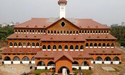 കണ്ണൂര്‍ സര്‍വ്വകലാശാല വിവാദ സിലബസില്‍ മാറ്റം വരുത്തി; ഗാന്ധിയന്‍, ഇസ്‌ലാമിക്, സോഷ്യലിസ്റ്റ്, ദ്രാവിഡ ധാരകളും ഉള്‍പ്പെടുത്തും