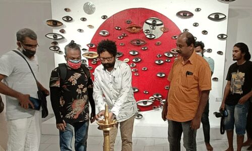 നിറകേരളം ശില്പ കേരളം: ലളിതകലാ അക്കാദമി ഗ്യാലറിയില് ജില്ലയിലെ 27 കലാകാരന്മാരുടെ സൃഷ്ടികള് നിറകേരളം ശില്പ കേരളം: ലളിതകലാ അക്കാദമി ഗ്യാലറിയില് ജില്ലയിലെ 27 കലാകാരന്മാരുടെ സൃഷ്ടികള്