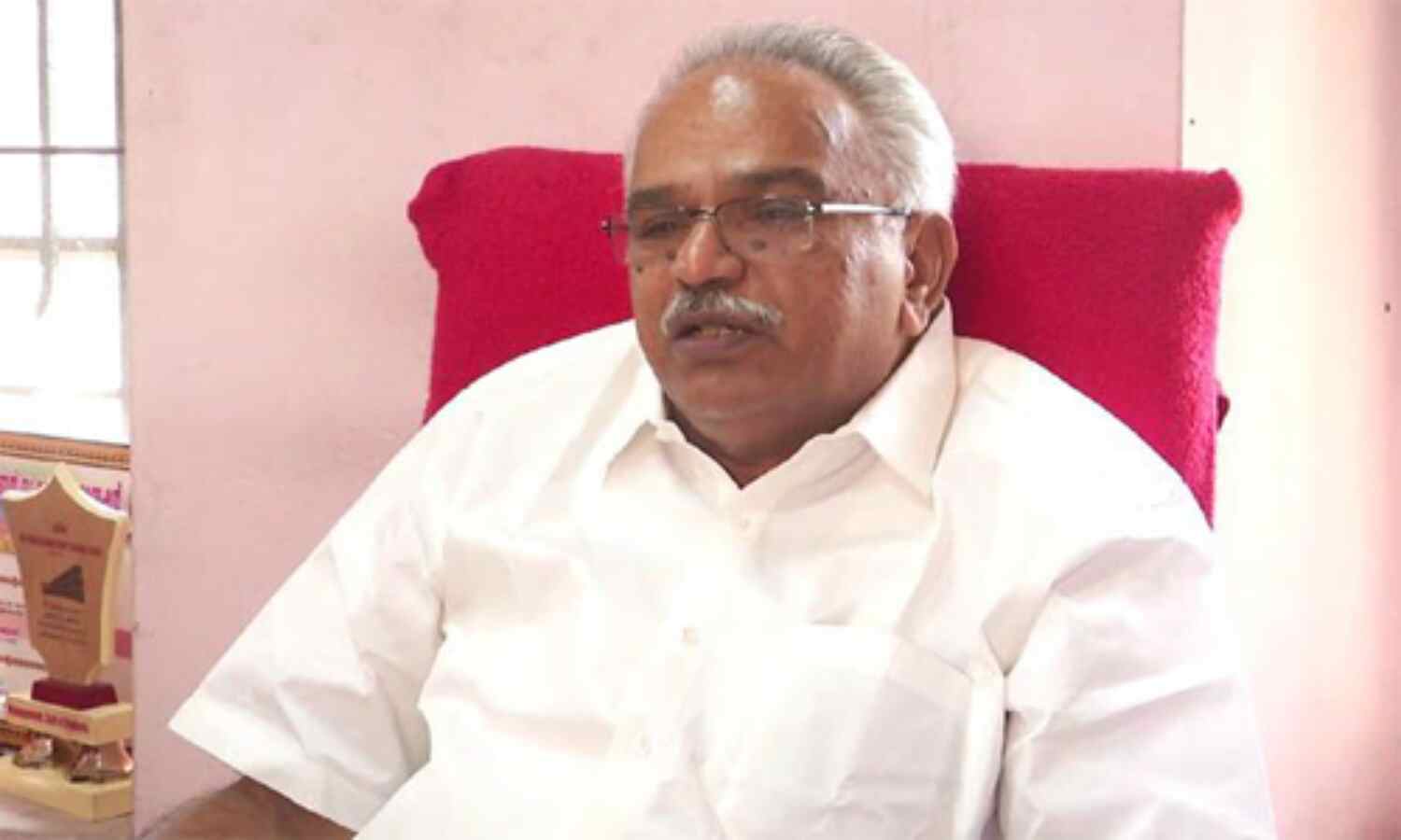 ഡി രാജയ്ക്ക് മറുപടി: പാര്ട്ടി ഭരണഘടന വായിച്ചിട്ടുള്ളതിനാല് അച്ചടക്കത്തെ കുറിച്ച് അറിയാമെന്ന് കാനം രാജേന്ദ്രന് ഡി രാജയ്ക്ക് മറുപടി: പാര്ട്ടി ഭരണഘടന വായിച്ചിട്ടുള്ളതിനാല് അച്ചടക്കത്തെ കുറിച്ച് അറിയാമെന്ന് കാനം രാജേന്ദ്രന്