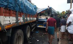 താനൂരില്‍ ലോറി അപകടത്തില്‍ പരിക്കേറ്റ ഡ്രൈവര്‍ മരിച്ചു