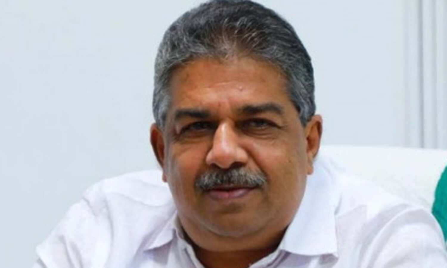 യാനങ്ങളുടെ അവശിഷ്ടങ്ങള് മൂലമുള്ള കടലിലെ അപകടങ്ങള് ഒഴിവാക്കാന് സത്വര നടപടി : മന്ത്രി സജി ചെറിയാന് യാനങ്ങളുടെ അവശിഷ്ടങ്ങള് മൂലമുള്ള കടലിലെ അപകടങ്ങള് ഒഴിവാക്കാന് സത്വര നടപടി : മന്ത്രി സജി ചെറിയാന്