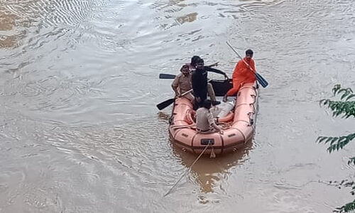 കടലുണ്ടിപ്പുഴയില് രണ്ട് കുട്ടികളെ കാണാതായി കടലുണ്ടിപ്പുഴയില് രണ്ട് കുട്ടികളെ കാണാതായി