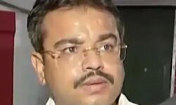 ലഖിംപൂര്‍ ഖേരി ആക്രമണം; കേന്ദ്ര  മന്ത്രിയുടെ മകന്‍ ആശിഷ് മിശ്ര ഒളിവില്‍ പോയി