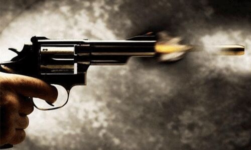 അയല്വാസിക്ക് നേരെ വെടിയുതിര്ത്തു; റിട്ട. സായി കോച്ച് അറസ്റ്റില് അയല്വാസിക്ക് നേരെ വെടിയുതിര്ത്തു; റിട്ട. സായി കോച്ച് അറസ്റ്റില്