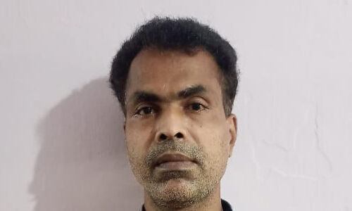 പിതാവിനെ ടോര്ച്ച് ഉപയോഗിച്ച് തലക്കടിച്ച് പരിക്കേല്പ്പിച്ച മകന് അറസ്റ്റില് പിതാവിനെ ടോര്ച്ച് ഉപയോഗിച്ച് തലക്കടിച്ച് പരിക്കേല്പ്പിച്ച മകന് അറസ്റ്റില്