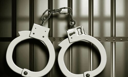 പെണ്കുട്ടിയെ ദേഹോപദ്രവം ഏല്പ്പിച്ച യുവതി പോക്സോ കേസില് അറസ്റ്റില് പെണ്കുട്ടിയെ ദേഹോപദ്രവം ഏല്പ്പിച്ച യുവതി പോക്സോ കേസില് അറസ്റ്റില്