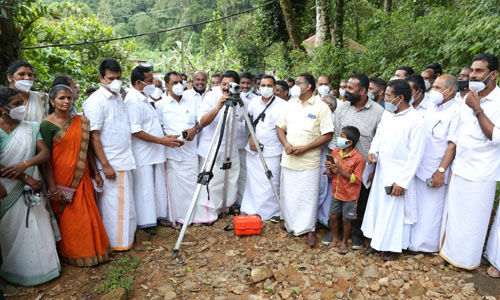 മണിയാറാംകുടി- കൈതപ്പാറ- ഉടുമ്പന്നൂര് റോഡ്; സര്വേ നടപടികള്ക്ക് തുടക്കമായി മണിയാറാംകുടി- കൈതപ്പാറ- ഉടുമ്പന്നൂര് റോഡ്; സര്വേ നടപടികള്ക്ക് തുടക്കമായി