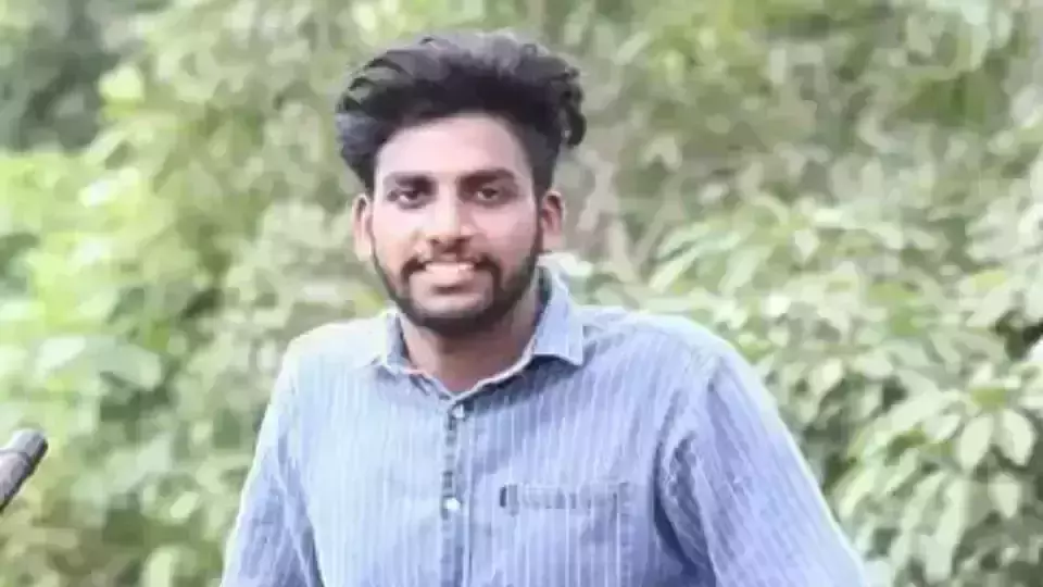 കശ്മീരില് കൊല്ലപ്പെട്ട സൈനികരില് മലയാളിയും കശ്മീരില് കൊല്ലപ്പെട്ട സൈനികരില് മലയാളിയും
