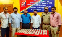 രേഖകളില്ലാതെ ട്രെയിനില്‍ കടത്തിയ 21 ലക്ഷം പിടികൂടി