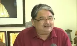 മഹാത്മാ ഗാന്ധി രാഷ്ട്രപിതാവാണെന്ന് കരുതുന്നില്ല; വിവാദ പരാമര്‍ശവുമായി സവര്‍ക്കറുടെ പേരമകന്‍