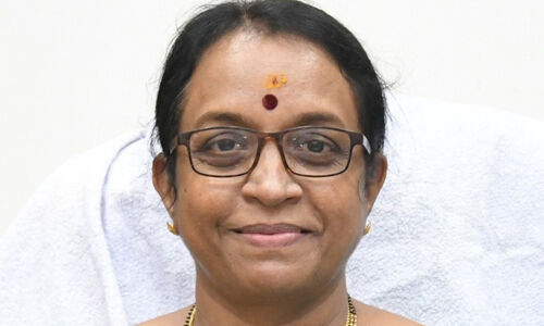 മഴ കനത്തു: വാഹനങ്ങളുമായി പുറത്തിറങ്ങുന്നത് ഒഴിവാക്കണമെന്ന് കോട്ടയം ജില്ലാ കലക്ടര് മഴ കനത്തു: വാഹനങ്ങളുമായി പുറത്തിറങ്ങുന്നത് ഒഴിവാക്കണമെന്ന് കോട്ടയം ജില്ലാ കലക്ടര്