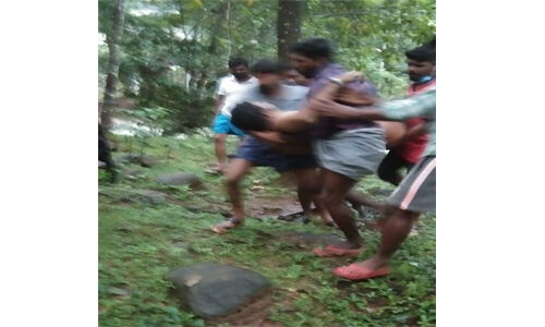 തിരുവനന്തപുരം കല്ലാര്‍ നെല്ലിക്കുന്ന് ചെക്ഡാമില്‍ കുളിക്കാനിറങ്ങിയ യുവാവ് ഒഴുക്കില്‍പെട്ട് മരിച്ചു