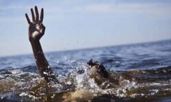 കക്കയം കരിയാത്തുംപാറയില് 17കാരന് മുങ്ങിമരിച്ചു കക്കയം കരിയാത്തുംപാറയില് 17കാരന് മുങ്ങിമരിച്ചു