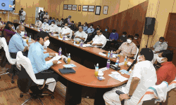 കരിപ്പൂര്‍ എയര്‍പോര്‍ട്ട് വികസനത്തിന് ഭൂമി ഏറ്റെടുക്കാന്‍ ധാരണ; 248.75 ഏക്കര്‍ ഭൂമി ഏറ്റെടുക്കും