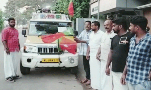 ദുരിതബാധിതര്‍ക്ക്  കൈതാങ്ങ്: അവശ്യ സാധനങ്ങളുമായി എസ്ഡിപിഐ