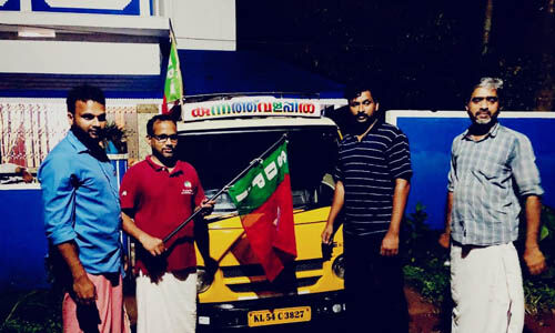 ദുരിതബാധിതര്ക്ക് എസ്ഡിപിഐയുടെ കൈത്താങ്ങ് ദുരിതബാധിതര്ക്ക് എസ്ഡിപിഐയുടെ കൈത്താങ്ങ്
