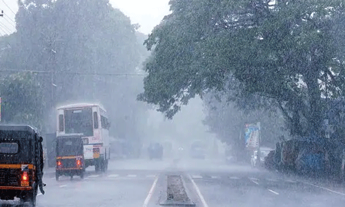 സംസ്ഥാനത്ത് ഇന്നും കനത്ത മഴയ്ക്ക് സാധ്യത; പത്ത് ജില്ലകളില് യെല്ലോ അലര്ട്ട് സംസ്ഥാനത്ത് ഇന്നും കനത്ത മഴയ്ക്ക് സാധ്യത; പത്ത് ജില്ലകളില് യെല്ലോ അലര്ട്ട്