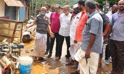 പോപുലര്‍ ഫ്രണ്ട് വൈസ് ചെയര്‍മാന്‍ ഇ എം അബ്ദുര്‍റഹ്മാന്‍ പ്രളയബാധിത പ്രദേശങ്ങള്‍ സന്ദര്‍ശിച്ചു