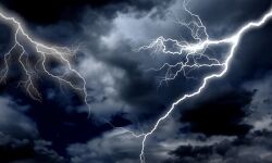 ഇടിമിന്നലില്‍ മൂന്നുപേര്‍ക്ക് പരിക്ക്