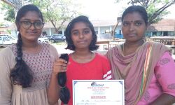 കാന്സര് രോഗികള്ക്ക് മുടി മുറിച്ച് നല്കി സ്റ്റുഡന്റ് പോലിസ് കാഡറ്റ് കാന്സര് രോഗികള്ക്ക് മുടി മുറിച്ച് നല്കി സ്റ്റുഡന്റ് പോലിസ് കാഡറ്റ്