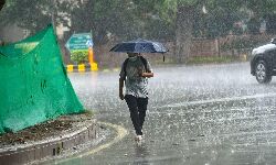 സംസ്ഥാനത്ത് ഇന്ന് ഒറ്റപ്പെട്ട കനത്ത മഴയ്ക്ക് സാധ്യത, അഞ്ച് ജില്ലകളില്‍ യെല്ലോ അലര്‍ട്ട്, മുല്ലപ്പെരിയാറിലെ ജലനിരപ്പ് 137 അടിയിലേക്ക്